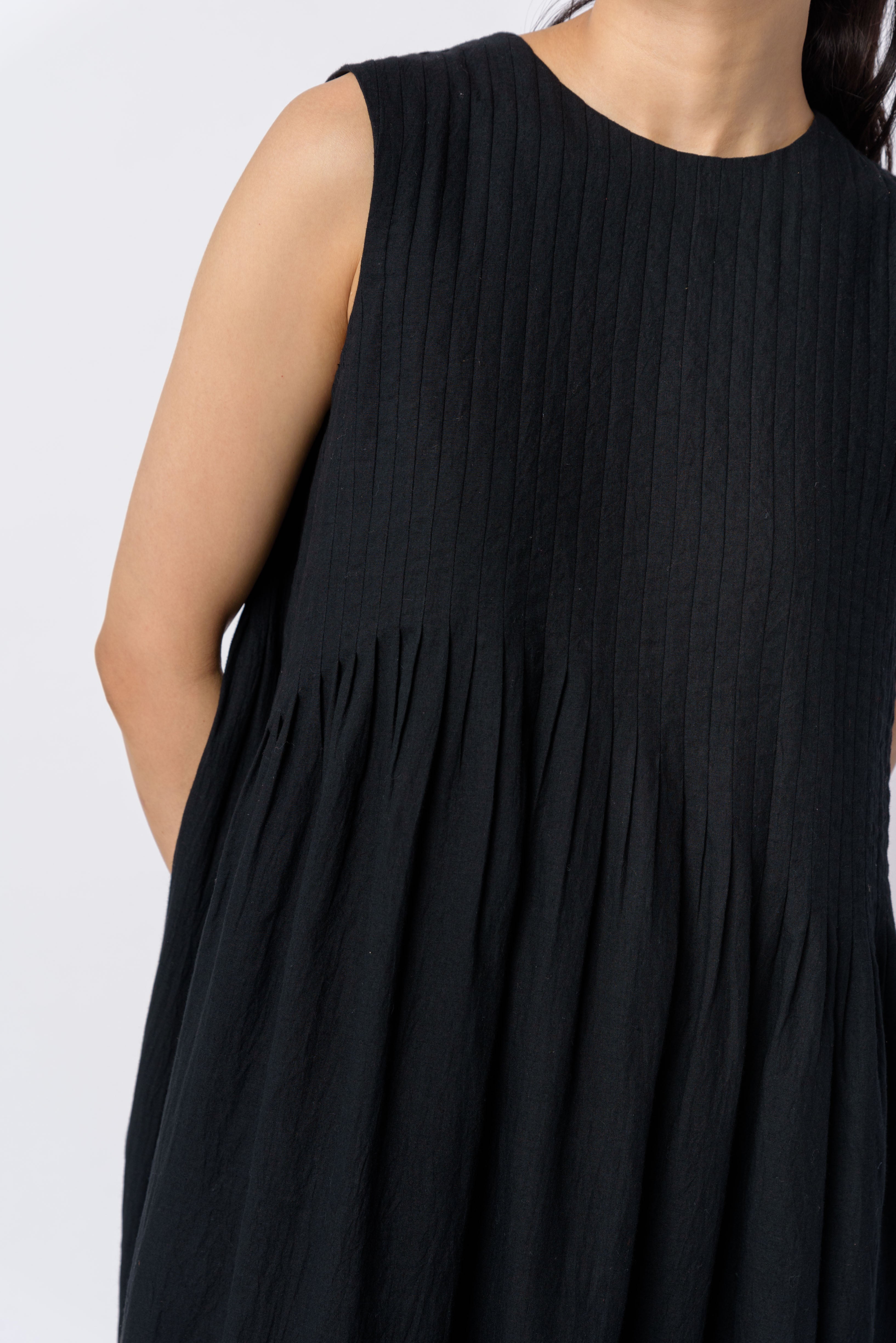 Black cotton minimal dress ,ethical sustainable clothing brands, fashion brands that are sustainable, 100 organic cotton women's clothing, organic cotton clothes online shop, all cotton women's clothing, buy cotton clothes online, all cotton women's clothing, cotton clothing for women, minimalist clothing, modern minimalist clothing