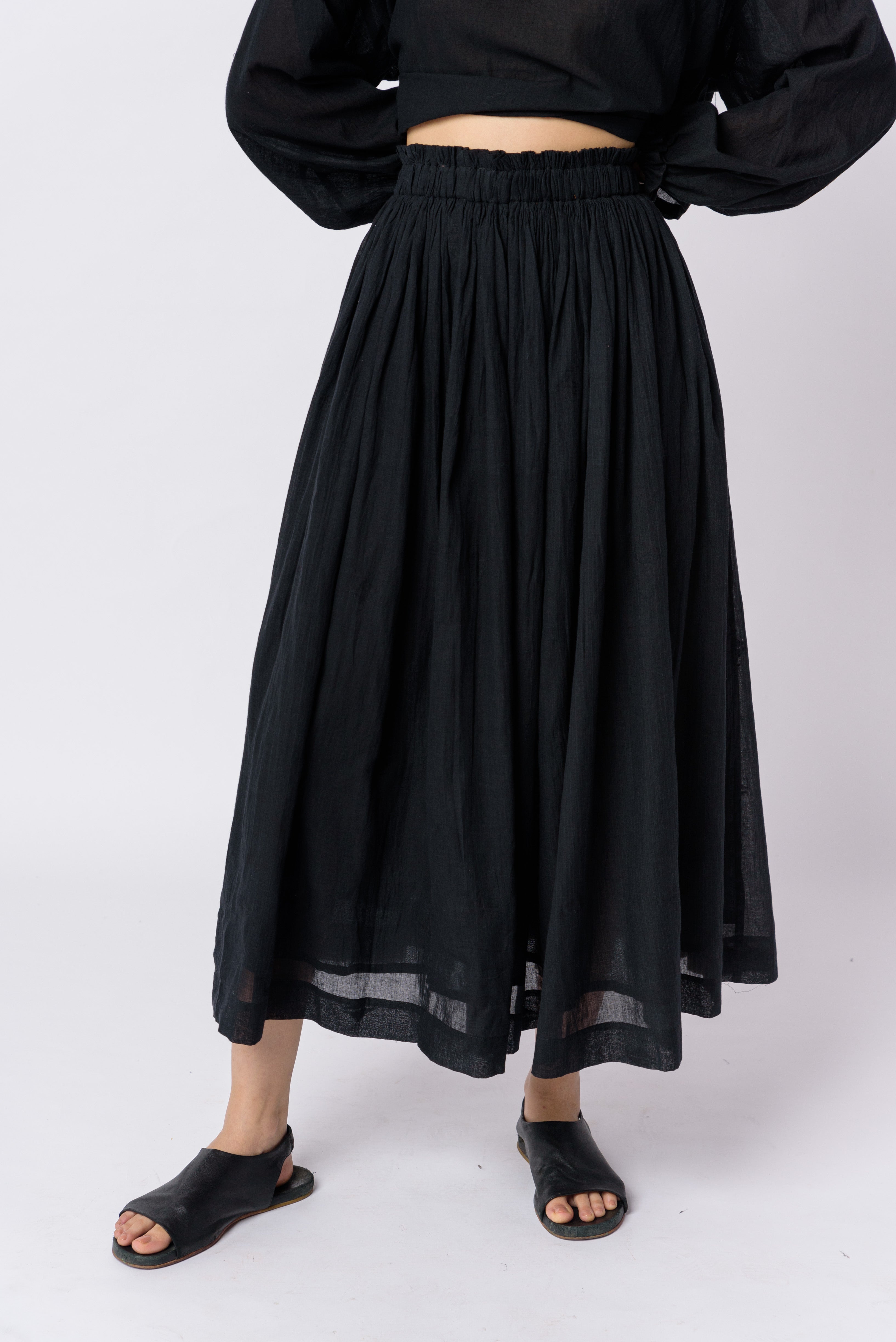 Classic black pull-on skirt, most sustainable clothing brands, popular sustainable clothing brands, organic cotton clothing, organic women's clothing, cotton all clothing store, women's cotton clothing online, women's cotton clothing store, organic cotton women's clothing, black minimalist clothing, minimalist clothing designers