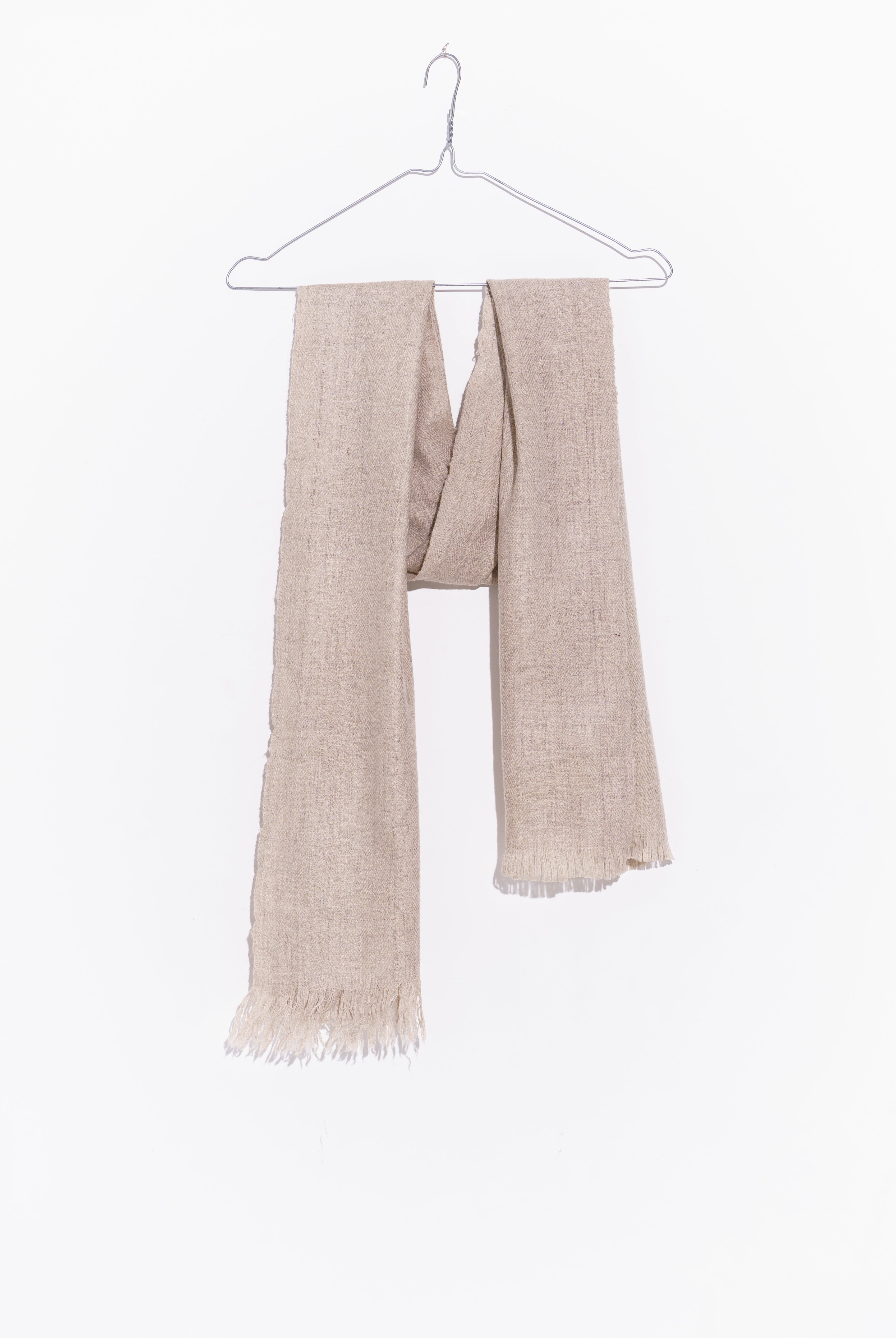 Solid-stole-made-from-the-finest-quality-of-pashmina-US-Ecru-solid-pashmina-stole