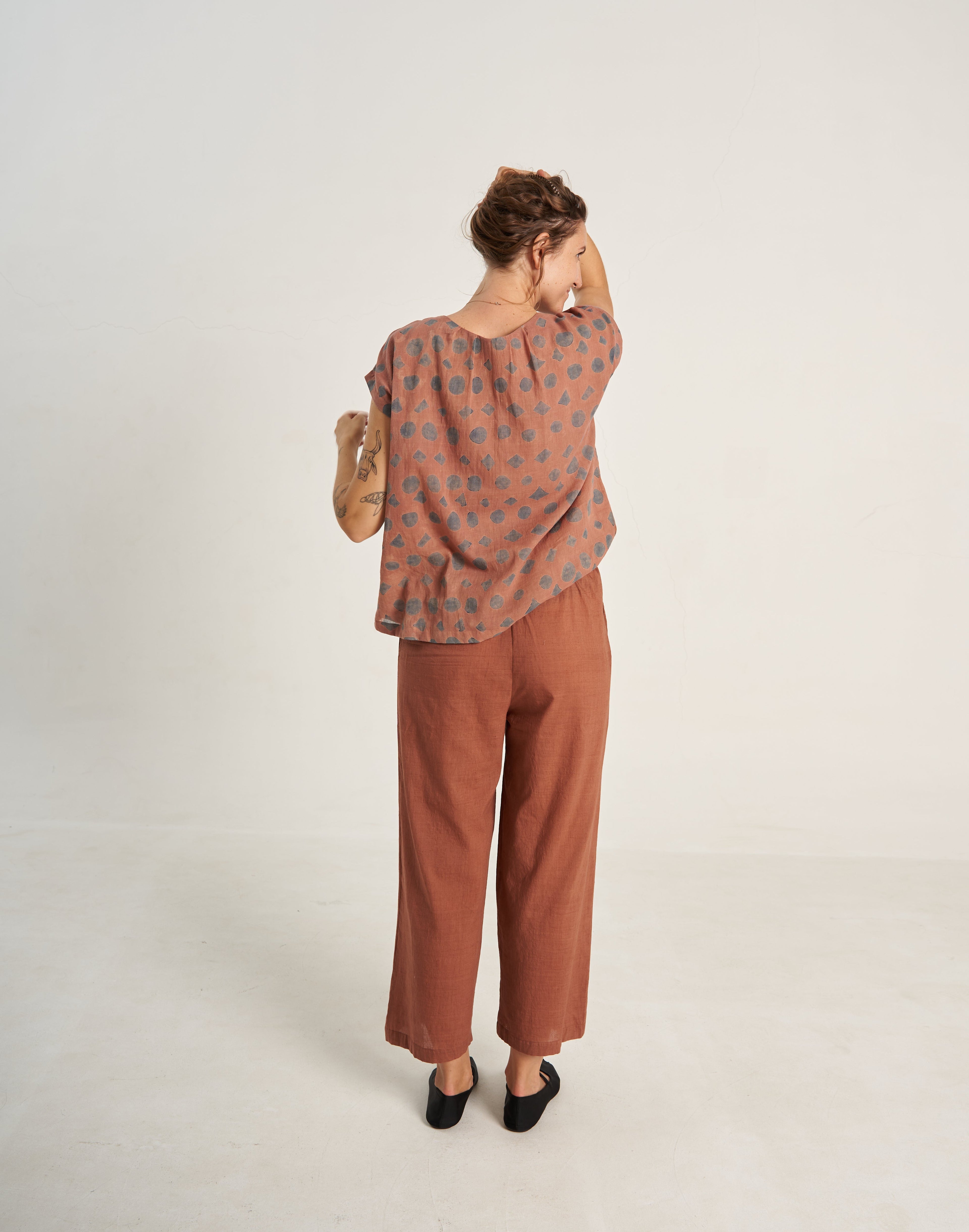 Women Russet Brown Lightweight Summer Pant At World of Crow