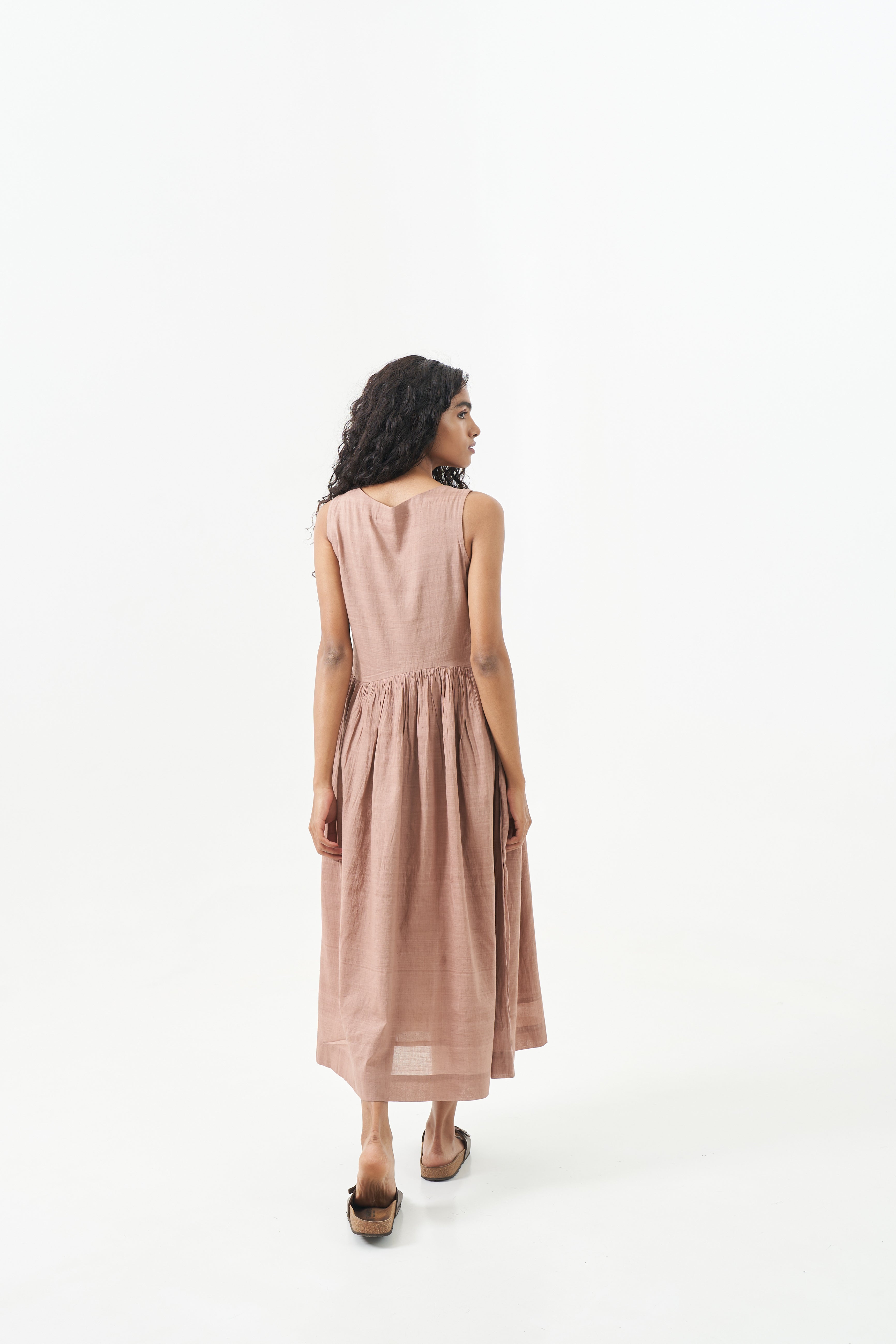 The Garnet Pink midi Dress