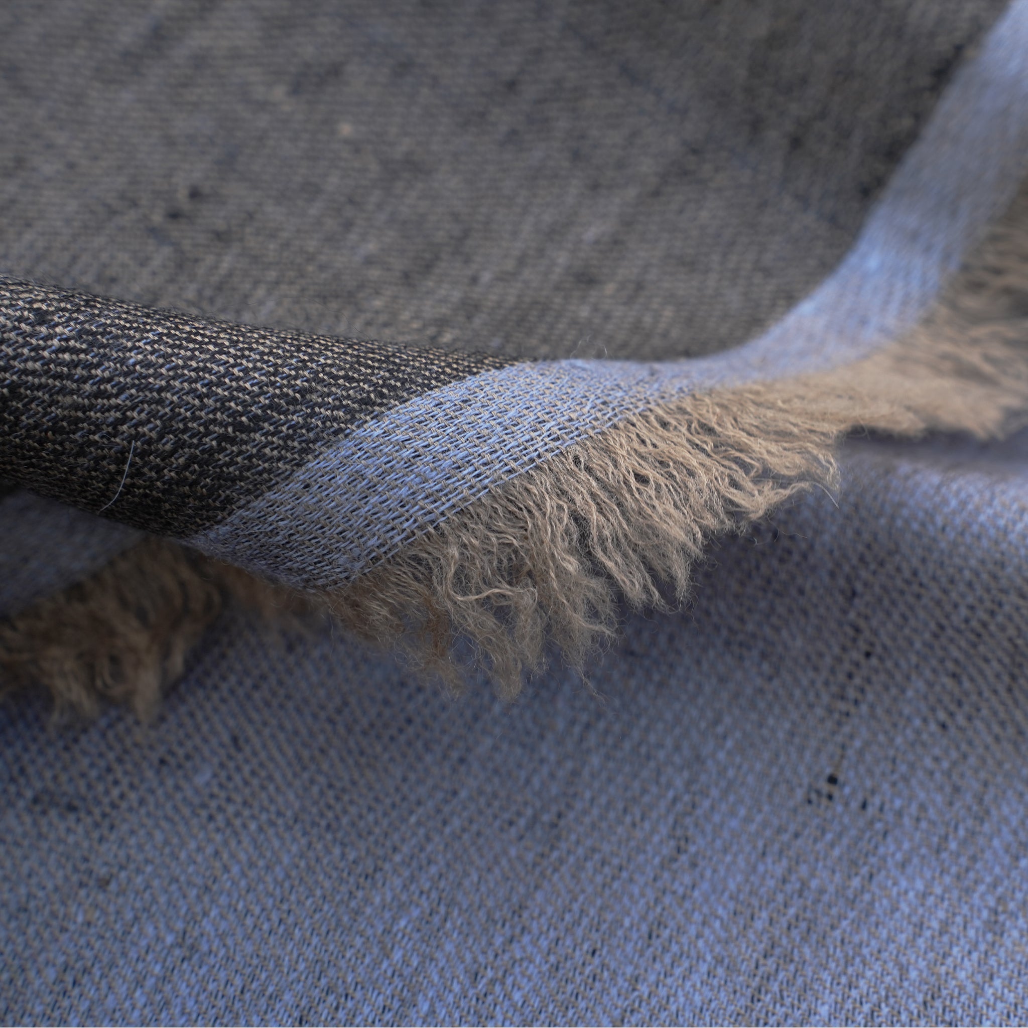 The reversible classic Pashmina Shawl