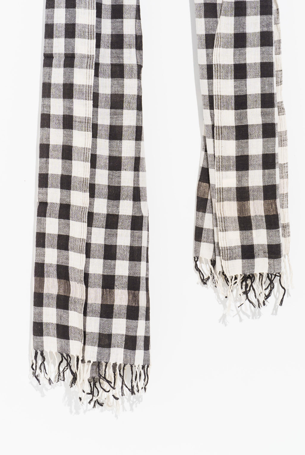 Buffalo Checkered Hand-spun Stole with Tassels