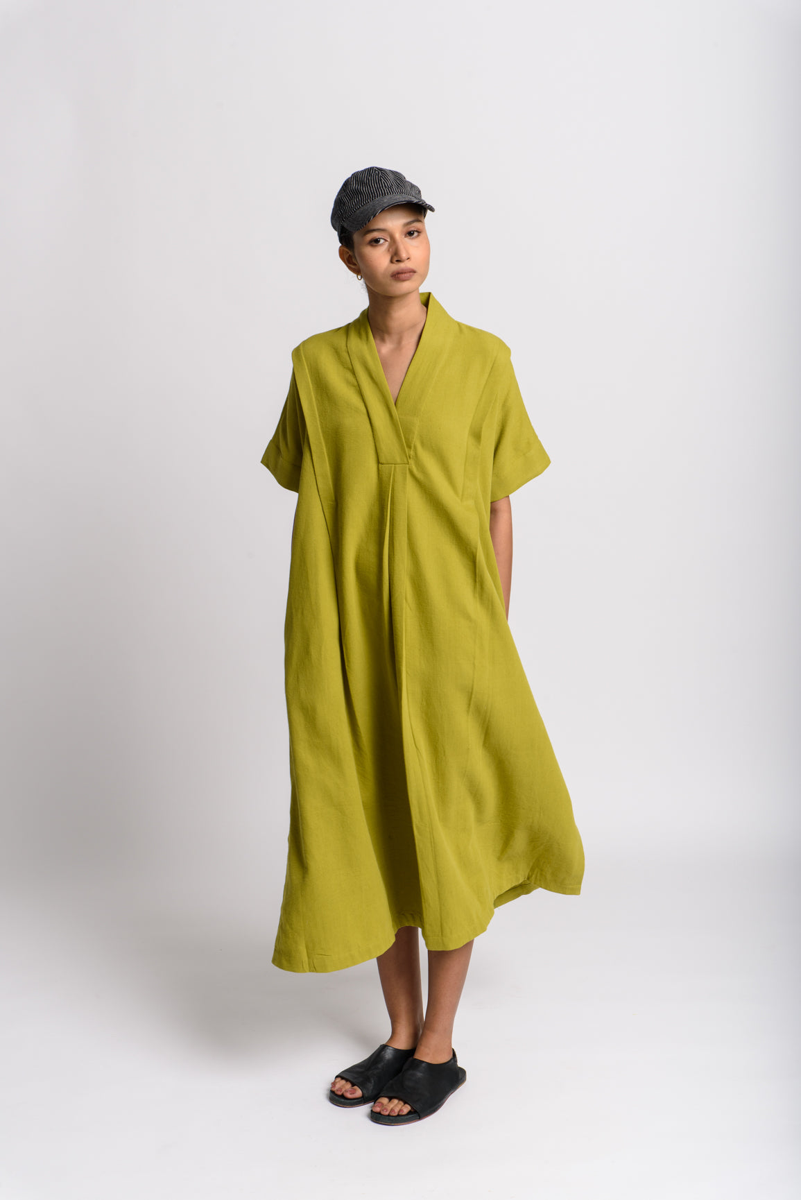 Lime green structured tunic, sustainable ethical fashion brands, sustainable fashion brands, 100 percent cotton women's clothing, organic cotton clothes online shop, cotton on clothing for women, cotton on women's, organic women's shirts,100 organic cotton, minimalist style women, minimalist wardrobe black